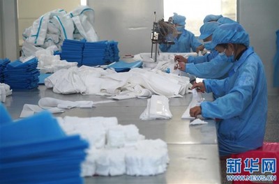 江西:開足馬力生產(chǎn)防護(hù)用品 全力保障市場供應(yīng)
